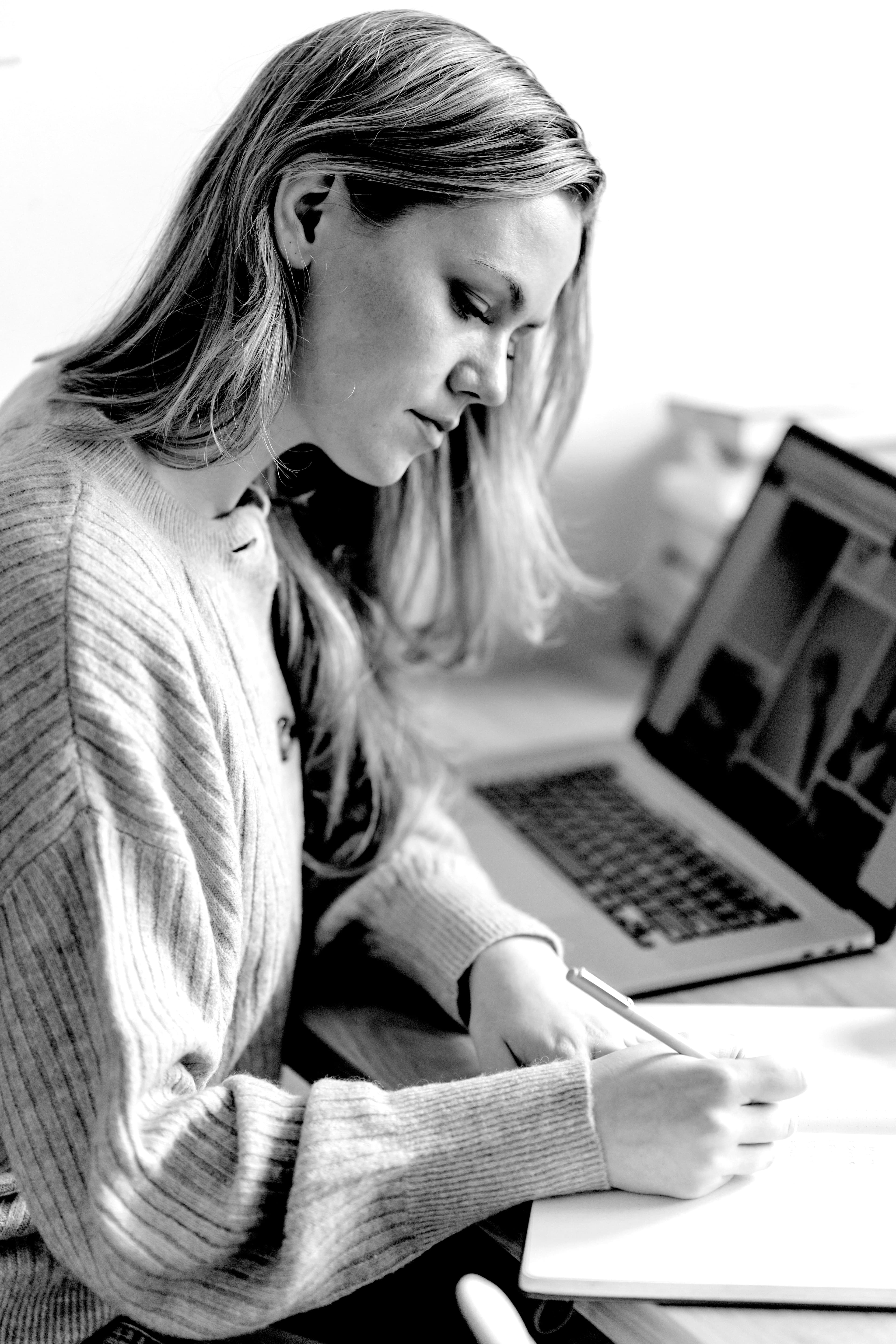 pexels-george-milton-7034448_sw